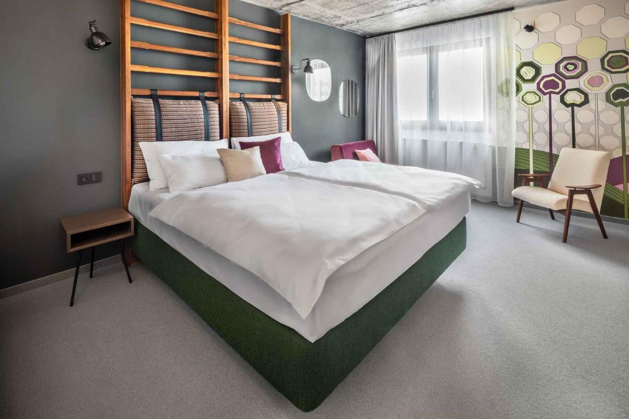 Boutique Hotel Mezi Svy Hradec Králové المظهر الخارجي الصورة